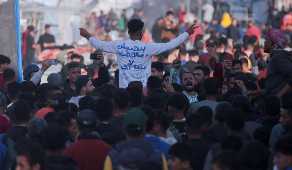 احتجاجات في جباليا: آلاف يطالبون بإنهاء الحرب ورحيل حماس 2 احتجاجات